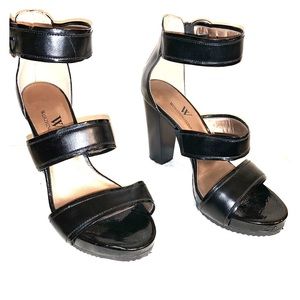 never-been-worn, black, Worthington brand, sandal